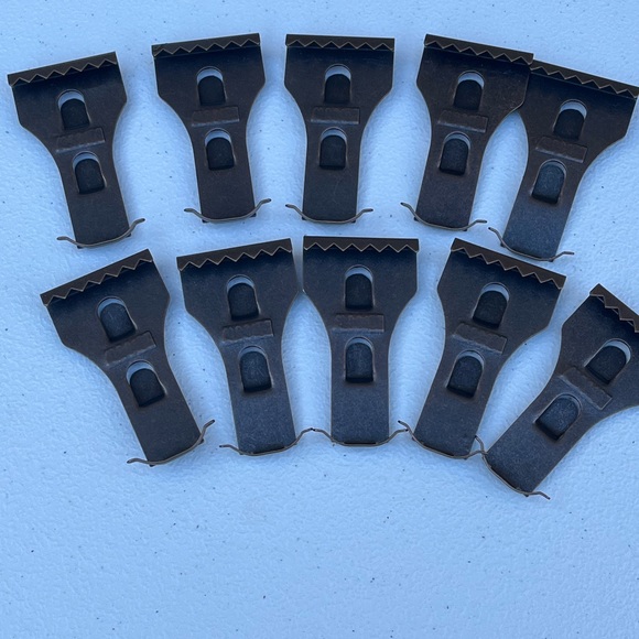 3/$15 New In package Brick Brackets 10 Pc - Picture 3 of 6